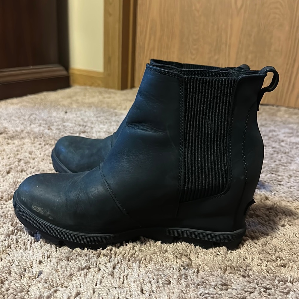 Joan Of arctic Sorel wedges